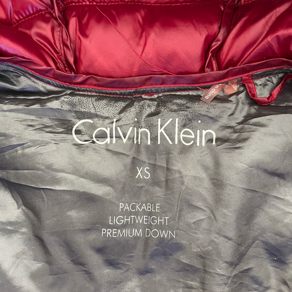 Calvin Klein puffer jacket with hood - Picture 3 of 4